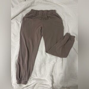Brandy Melville Rosa Sweatpants, Color: Purple Taupe